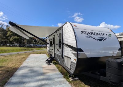 Outside Front Passenger Corner